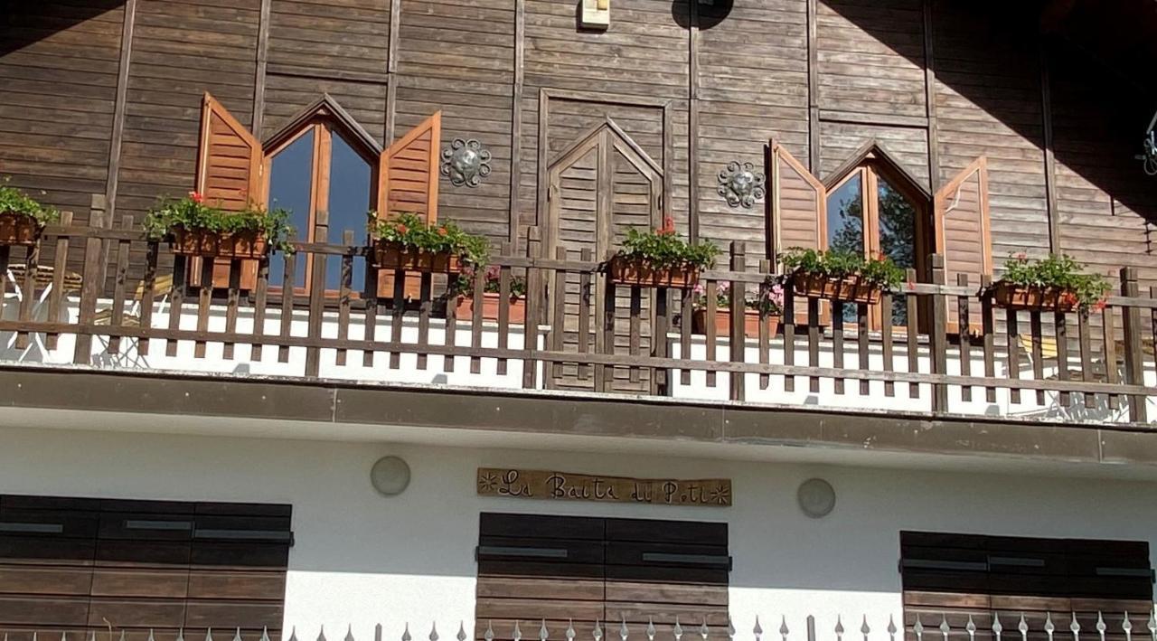 Agriturismo Borgo Nuovo Di Mulinelli Арецо Екстериор снимка